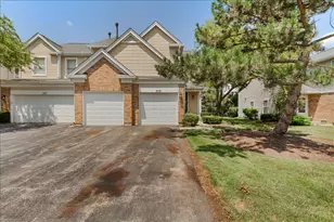 309 E Theodore Ln, Itasca, IL 60143 - Photo 2