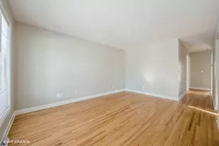 881 Manchester Course, Geneva, IL 60134 - Photo 4