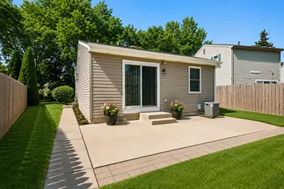 881 Manchester Course, Geneva, IL 60134 - Photo 24