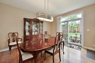 843 N Franklin Ave, Palatine, IL 60067 - Photo 4