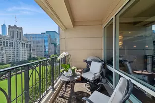 840 N Lake Shore Dr, Chicago, IL 60611 - Photo 10