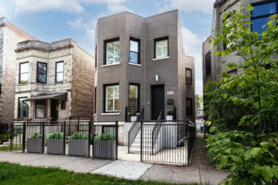 2708 N Albany Avenue, Chicago, IL 60647 - Photo 2