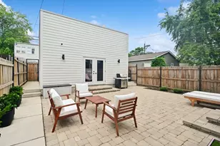 2708 N Albany Ave, Chicago, IL 60647 - Photo 26