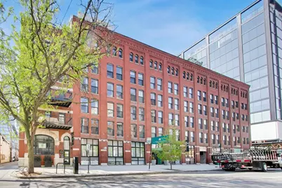 225 W Huron Street #305, Chicago, IL 60654 - Photo 1