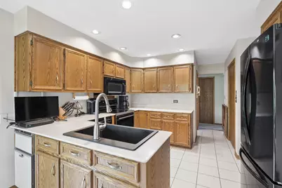 16631 Patricia Avenue, Tinley Park, IL 60477 - Photo 10