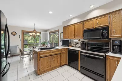 16631 Patricia Avenue, Tinley Park, IL 60477 - Photo 8