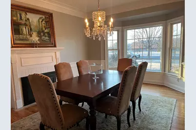 210 Persimmon Drive, Saint Charles, IL 60174 - Photo 8