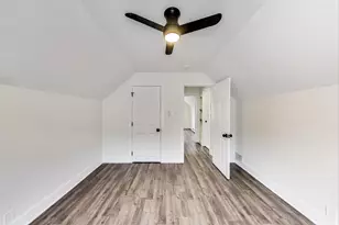 139 S Quentin Rd, Palatine, IL 60067 - Photo 12
