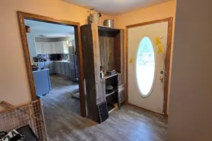 200 W South St, Flanagan, IL 61740 - Photo 2