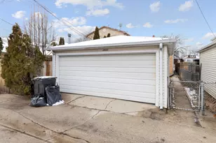 4933 N Keeler Ave, Chicago, IL 60630 - Photo 22