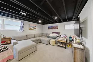 4933 N Keeler Ave, Chicago, IL 60630 - Photo 44