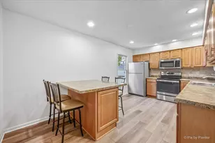 960 Independence Ave, Saint Charles, IL 60174 - Photo 6