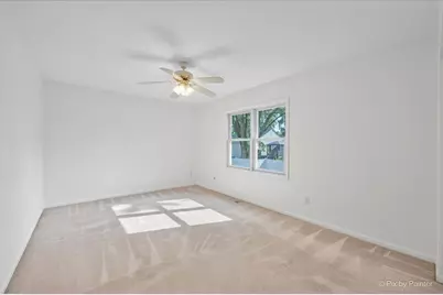 960 Independence Avenue, Saint Charles, IL 60174 - Photo 12
