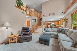 1702 King Richard Cir, Saint Charles, IL 60174 - Photo 10