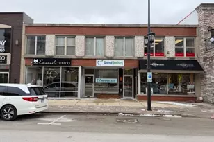 253 N York St, Elmhurst, IL 60126 - Photo 1