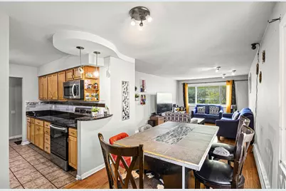 3201 W Balmoral Avenue #301, Chicago, IL 60625 - Photo 8
