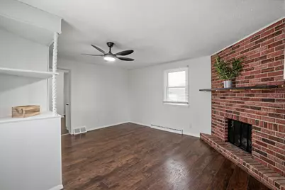 1713 N 5th Street, Clinton, IA 52732 - Photo 16
