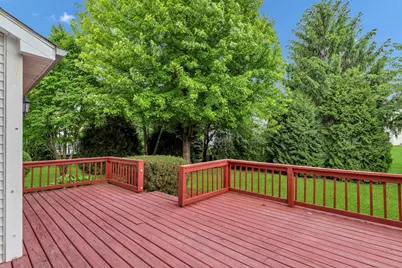 360 Thomas Drive, West Chicago, IL 60185 - Photo 6
