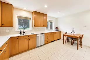 2725 Roslyn Ln, Highland Park, IL 60035 - Photo 6