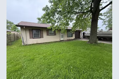 141 S Oakdale Avenue, Kankakee, IL 60901 - Photo 2