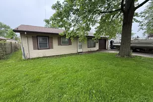 141 S Oakdale Ave, Kankakee, IL 60901 - Photo 2