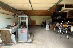 141 S Oakdale Ave, Kankakee, IL 60901 - Photo 10