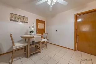 8725 S Harper Ave, Chicago, IL 60619 - Photo 12
