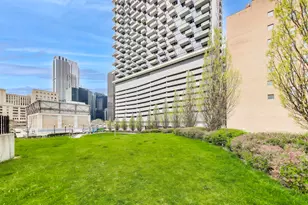 235 W Van Buren St, Chicago, IL 60607 - Photo 32