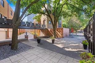 950 W Berwyn Ave, Chicago, IL 60640 - Photo 34