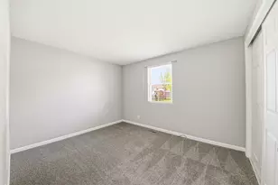 58 Golfview Ln, Carpentersville, IL 60110 - Photo 14