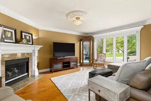 10718 Hollow Tree Rd, Orland Park, IL 60462 - Photo 4