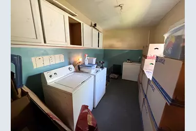300 W Allmon Street, Salem, IL 62881 - Photo 10