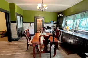 300 W Allmon St, Salem, IL 62881 - Photo 8