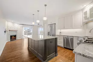 3252 Cool Springs Ct, Naperville, IL 60564 - Photo 2