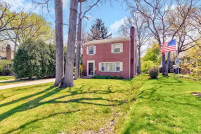 745 Greenview Place, Lake Forest, IL 60045 - Photo 2