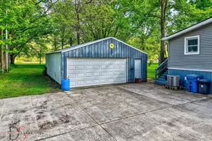 1906 N 2959th Rd, Ottawa, IL 61350 - Photo 4
