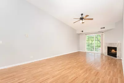 798 N Gary Avenue #210, Carol Stream, IL 60188 - Photo 4