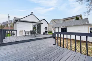 320 Chalmers St, Geneva, IL 60134 - Photo 18