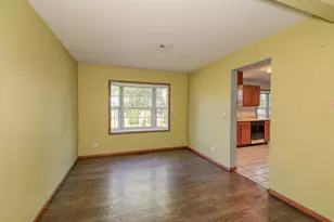 130 Canton Ln, Streamwood, IL 60107 - Photo 8