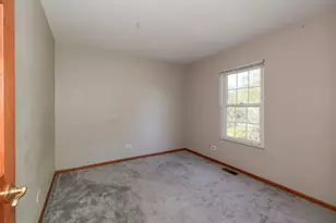 130 Canton Ln, Streamwood, IL 60107 - Photo 10