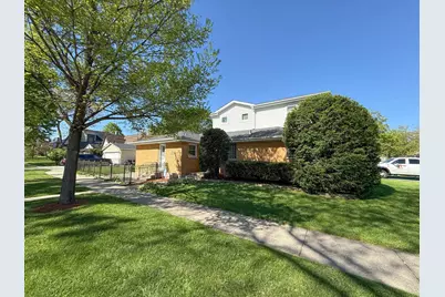 326 S Chase Avenue, Lombard, IL 60148 - Photo 2