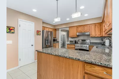 1813 Clyde Drive, Naperville, IL 60565 - Photo 10