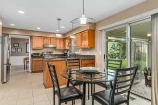 1813 Clyde Dr, Naperville, IL 60565 - Photo 12