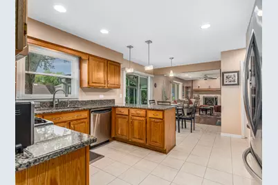 1813 Clyde Drive, Naperville, IL 60565 - Photo 8