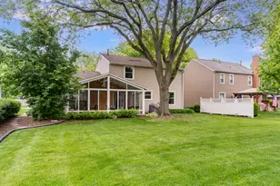 1813 Clyde Dr, Naperville, IL 60565 - Photo 30