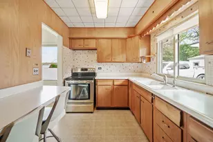 4N365 9th Ave, Addison, IL 60101 - Photo 2