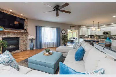 206 Chesapeake Bay, Winthrop Harbor, IL 60096 - Photo 12