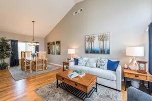206 Chesapeake Bay, Winthrop Harbor, IL 60096 - Photo 4