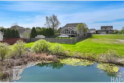 206 Chesapeake Bay, Winthrop Harbor, IL 60096 - Photo 2