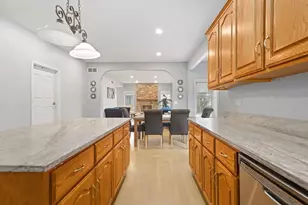 520 N Veterans Pkwy, Addison, IL 60101 - Photo 10